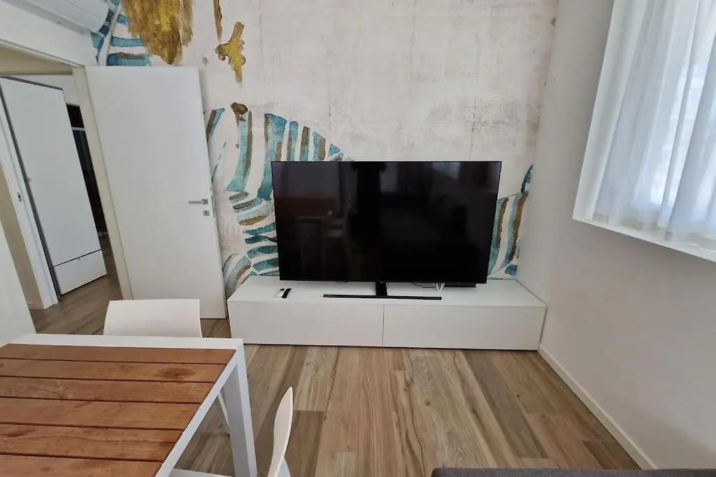 Ht - Luxury Apartment At Palm Beach Jesolo Italia