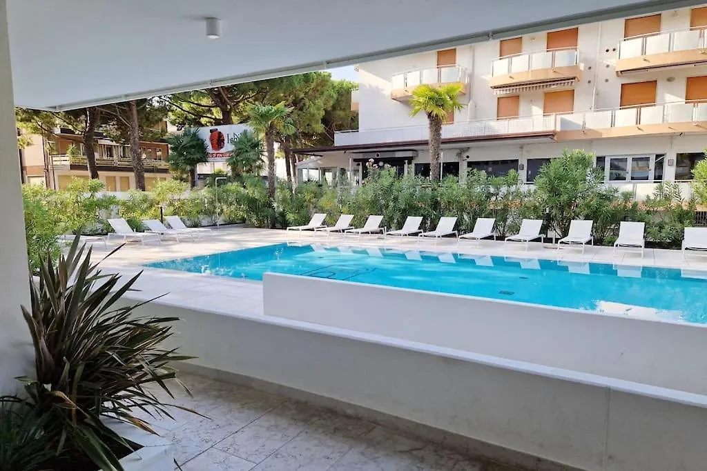 Ht - Luxury Apartment At Palm Beach Jesolo 0*, Lido di Jesolo Italië