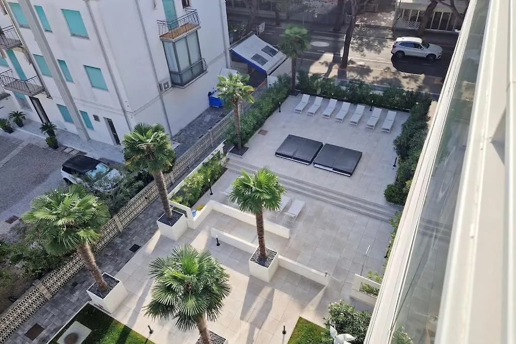 Ht - Luxury Apartment At Palm Beach Jesolo  Lido di Jesolo