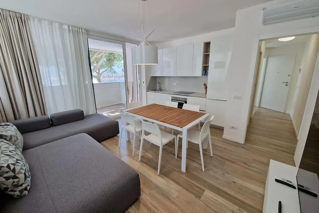 Ht - Luxury Apartment At Palm Beach Jesolo
