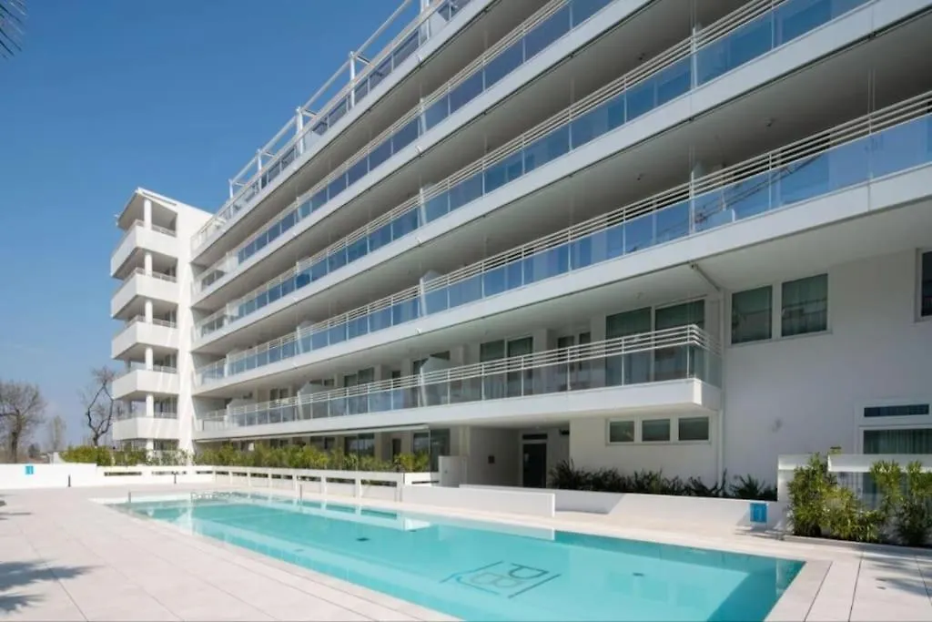 Ht - Luxury Apartment At Palm Beach Jesolo Italia