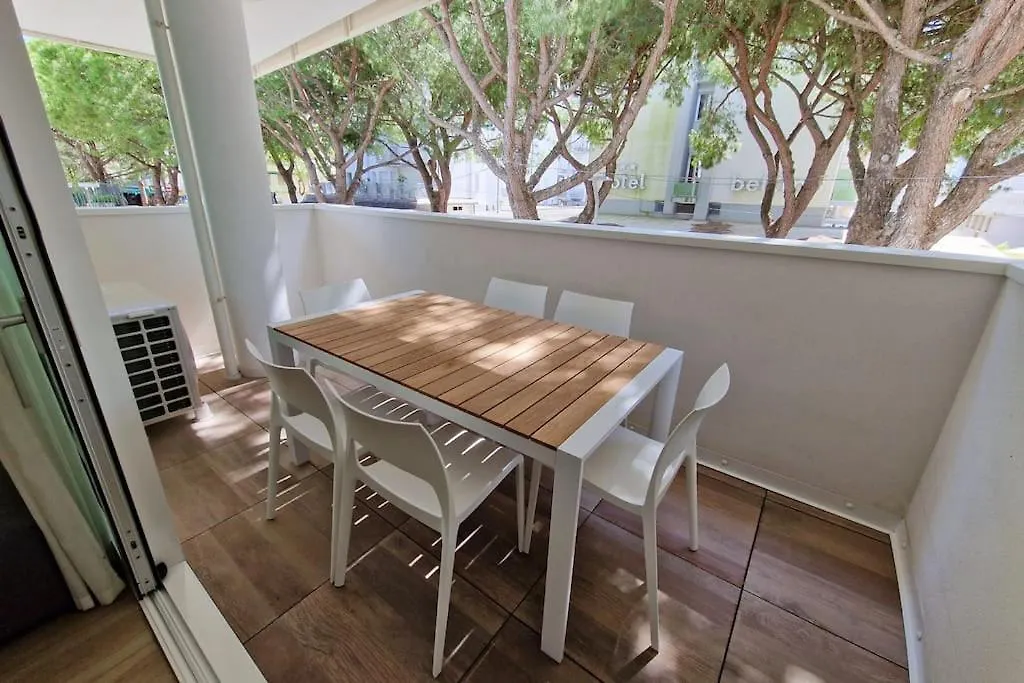 Ht - Luxury Apartment At Palm Beach Jesolo  Lido di Jesolo