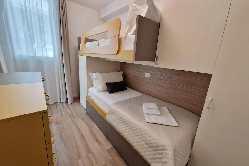 Ht - Luxury Apartment At Palm Beach Jesolo