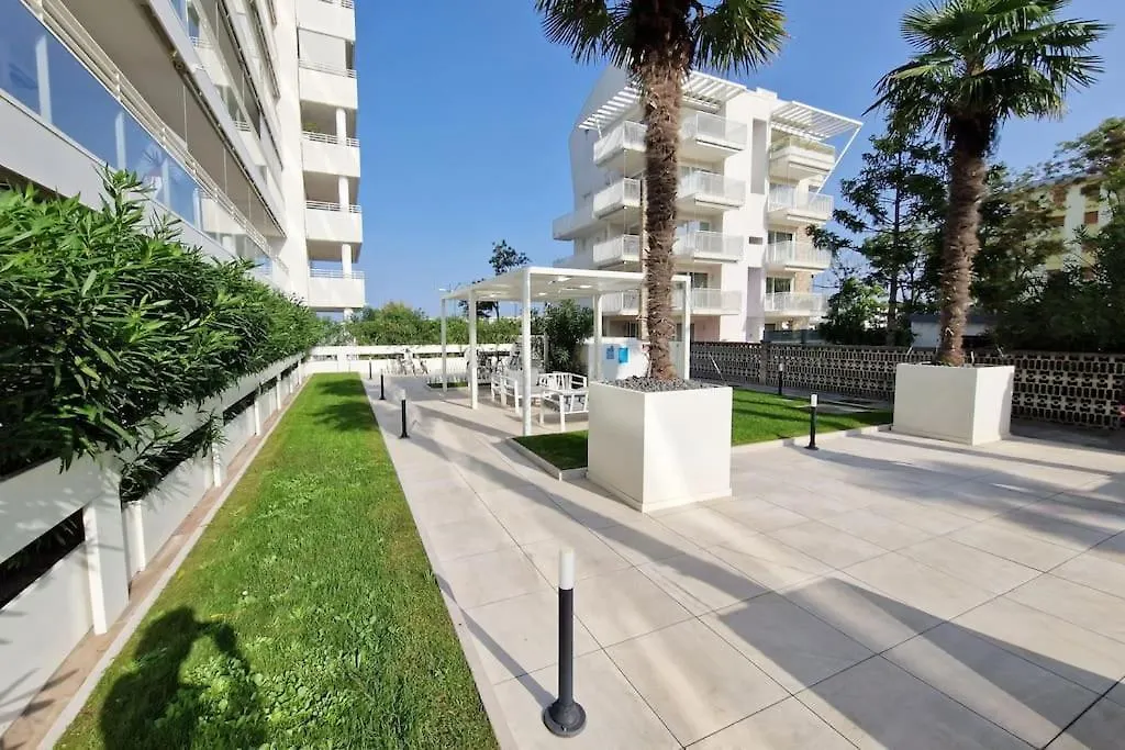 Ht - Luxury Apartment At Palm Beach Jesolo לידו די ג'סולו